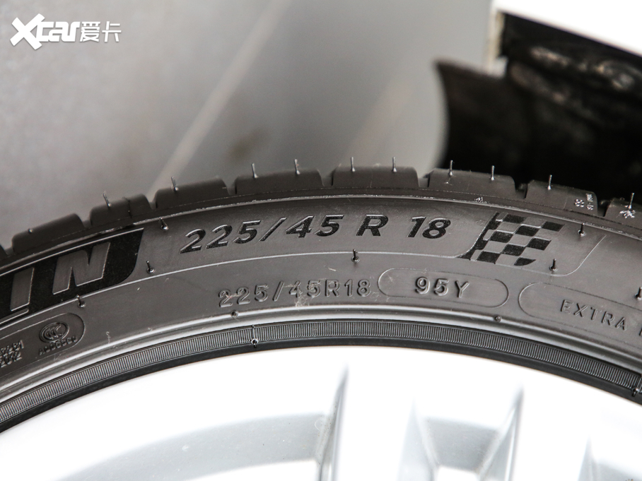 2019R4ϵ 425i M\b 