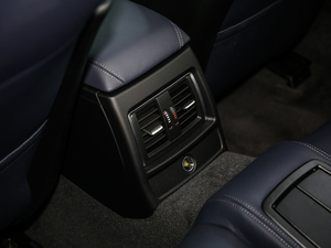 2019425i M\(yn)(dng)b  g