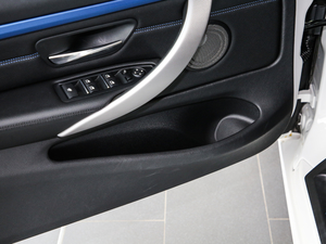 2019425i M\(yn)(dng)b  g