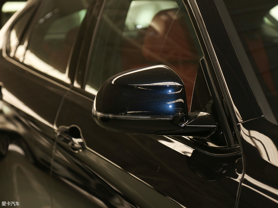 2019RX6 xDrive 35i M\b