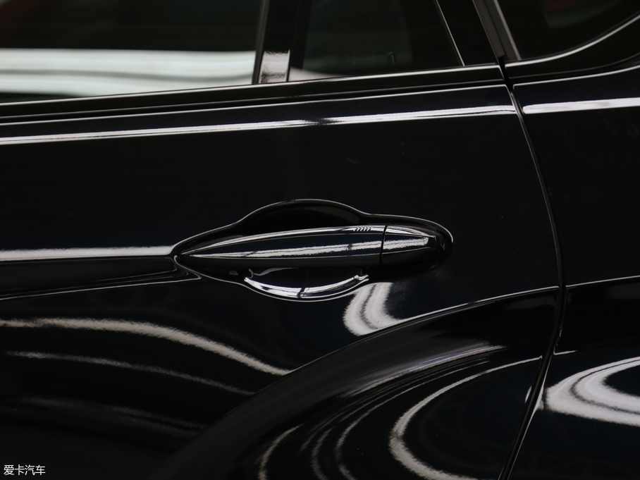 2019RX6 xDrive 35i M\b