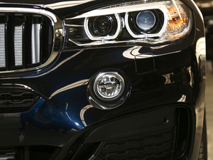 2019款xDrive 35i M运动套装 前雾灯