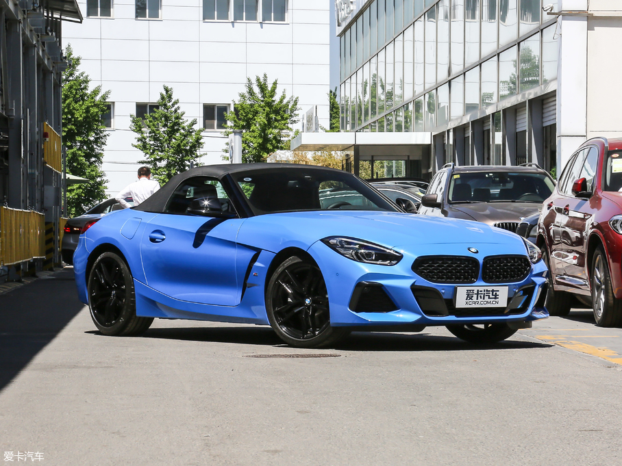 2019RZ4 sDrive 25i M\ҹb