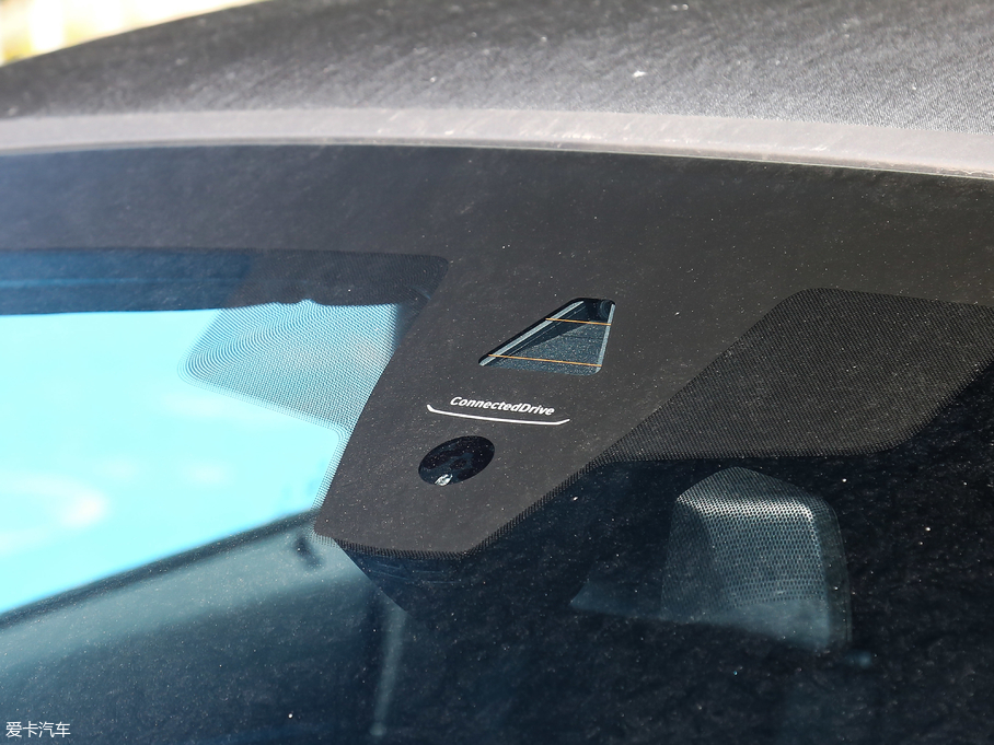 2019RZ4 sDrive 25i M\ҹb