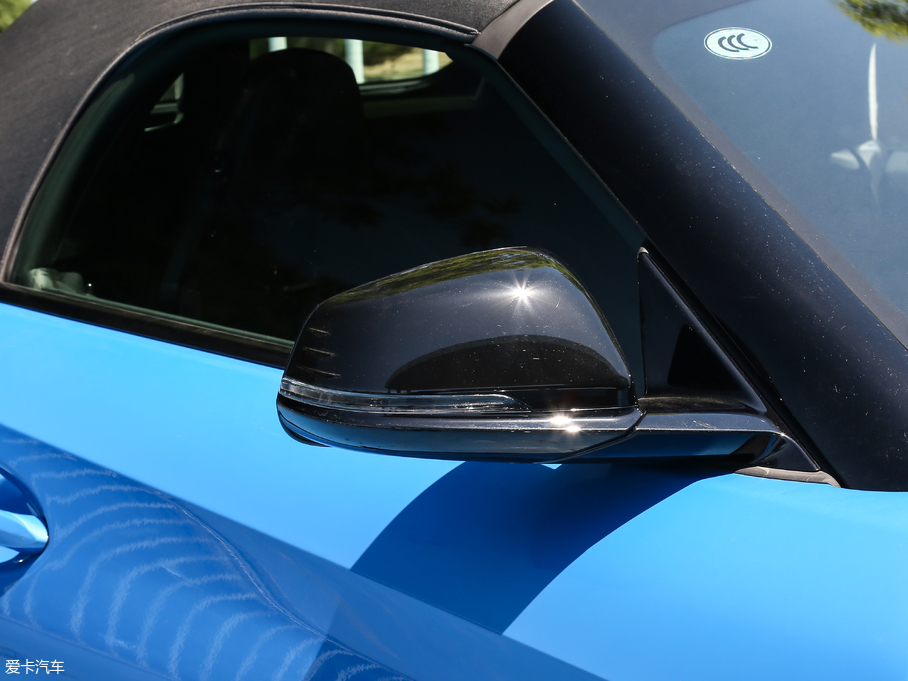 2019RZ4 sDrive 25i M\ҹb