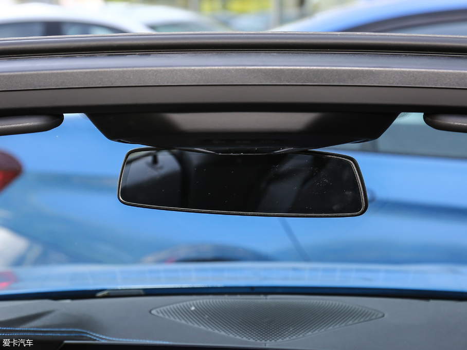 2019RZ4 sDrive 25i M\(yn)(dng)ҹb