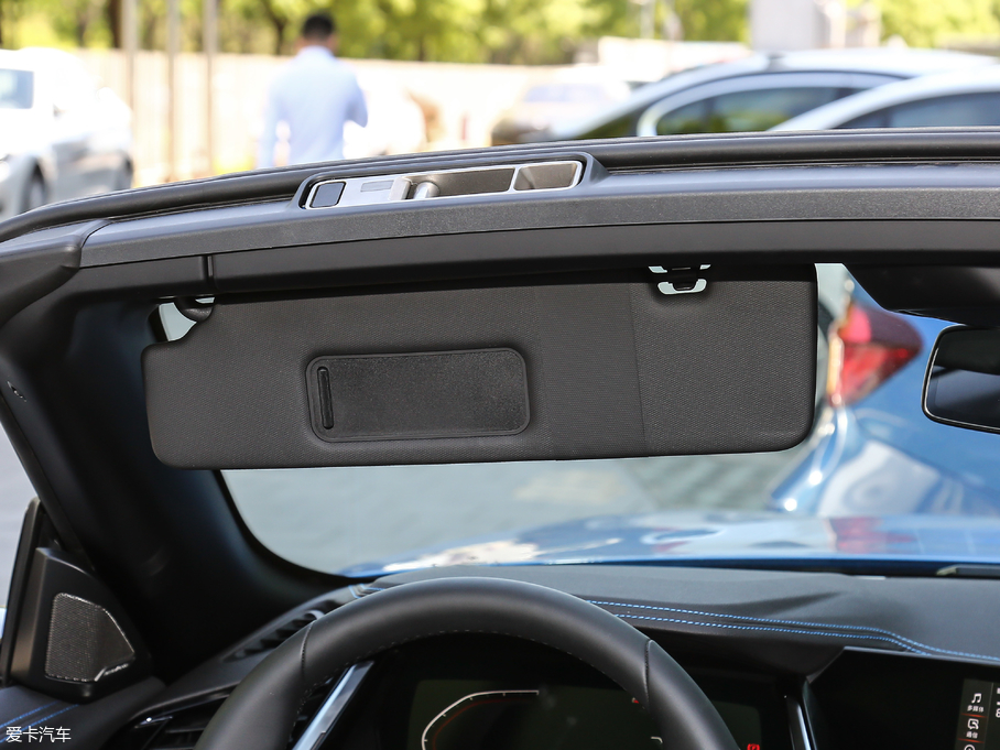 2019RZ4 sDrive 25i M\ҹb