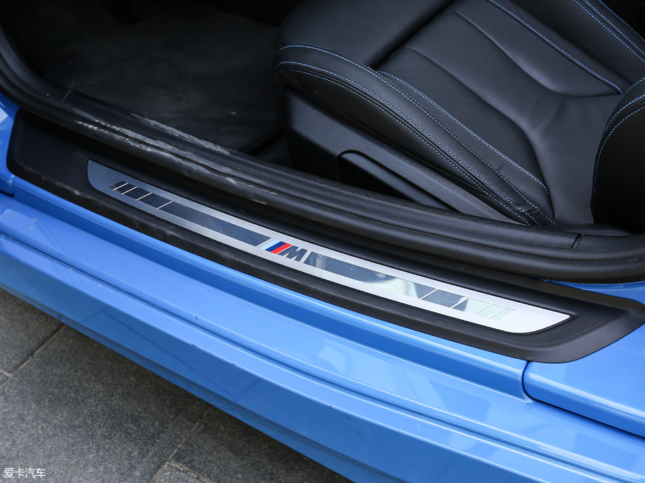 2019RZ4 sDrive 25i M\ҹb