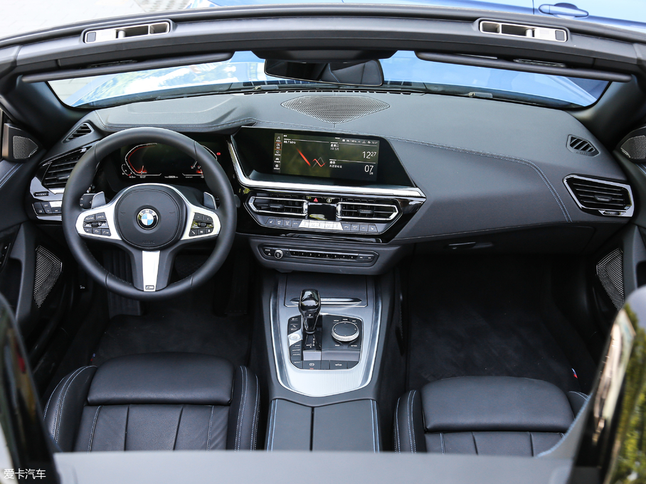 2019RZ4 sDrive 25i M\ҹb