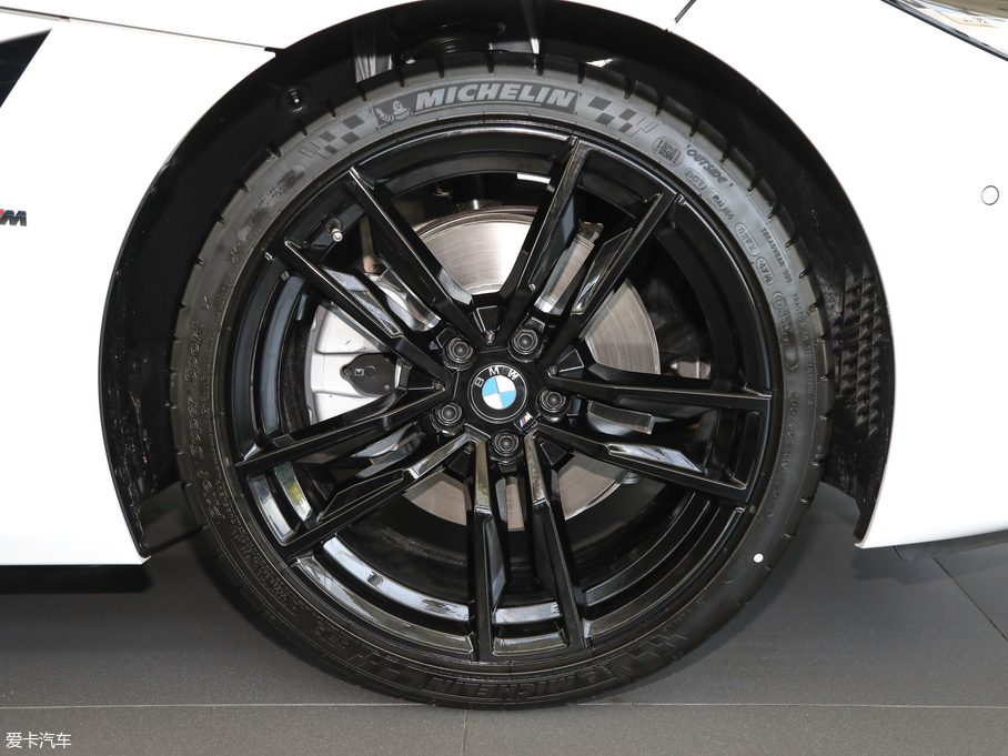 2019RZ4 sDrive 25i M\ҹb