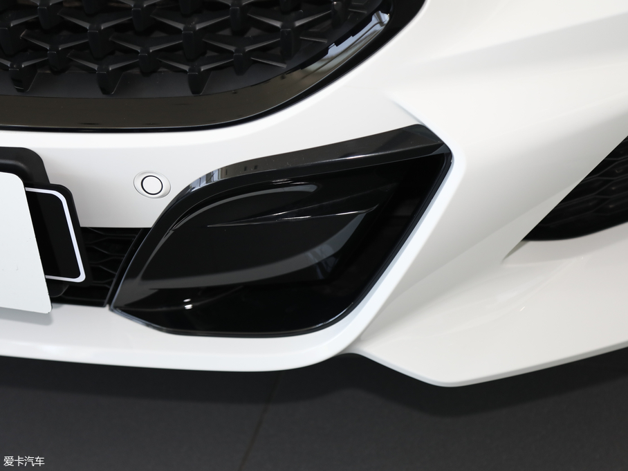 2019RZ4 sDrive 25i M\ҹb