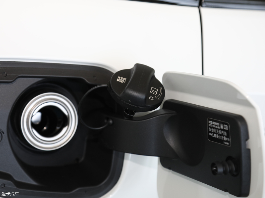 2019RZ4 sDrive 25i M\ҹb