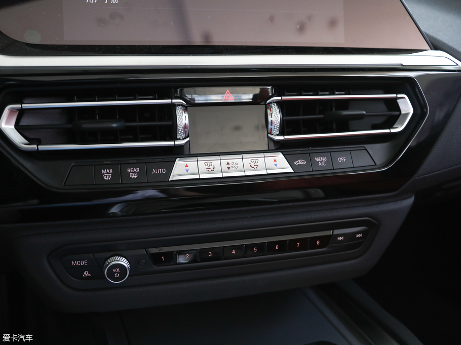 2019RZ4 sDrive 25i M\ҹb