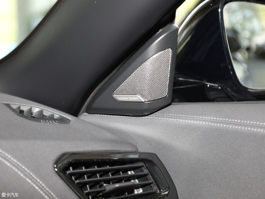 2019RZ4 sDrive 25i M\ҹb