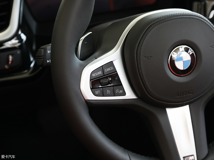 2019RZ4 sDrive 25i M\ҹb