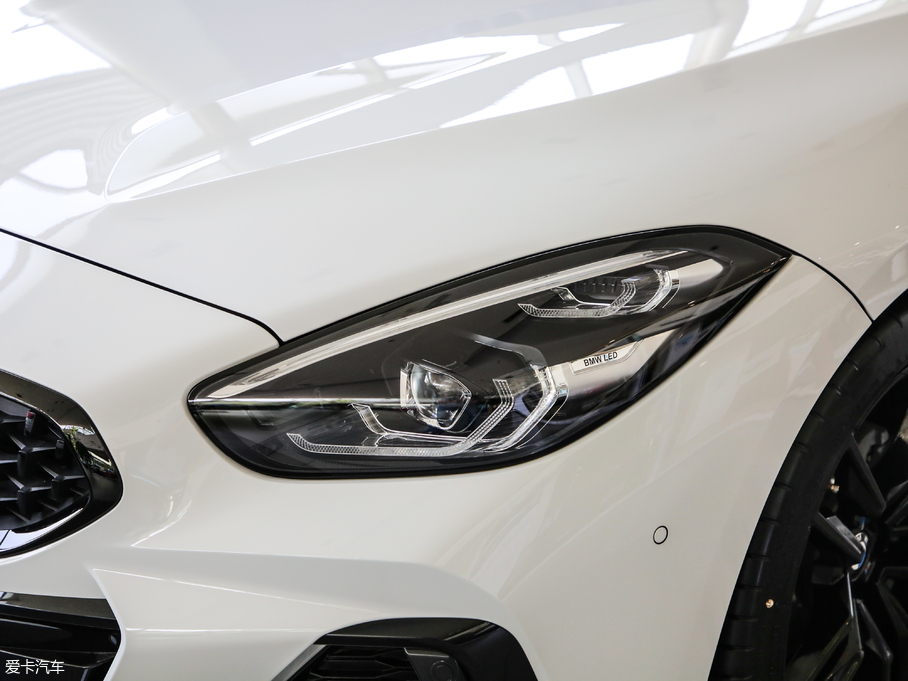 2019RZ4 sDrive 25i M\b