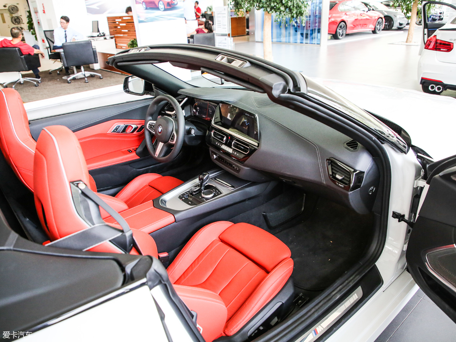 2019RZ4 sDrive 25i M\b