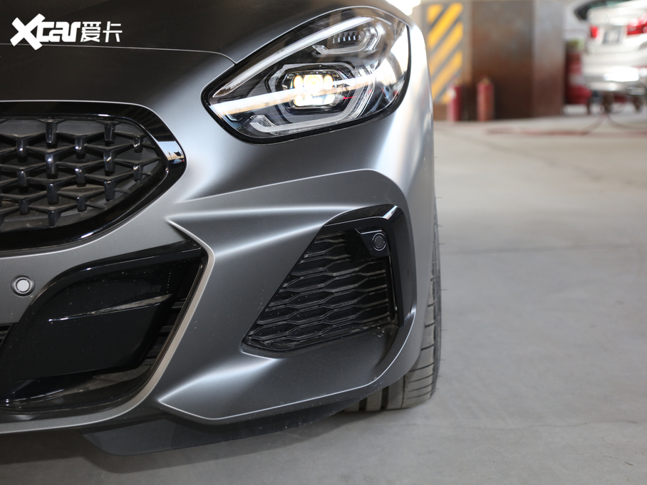 2019RZ4 sDrive 25i y˪