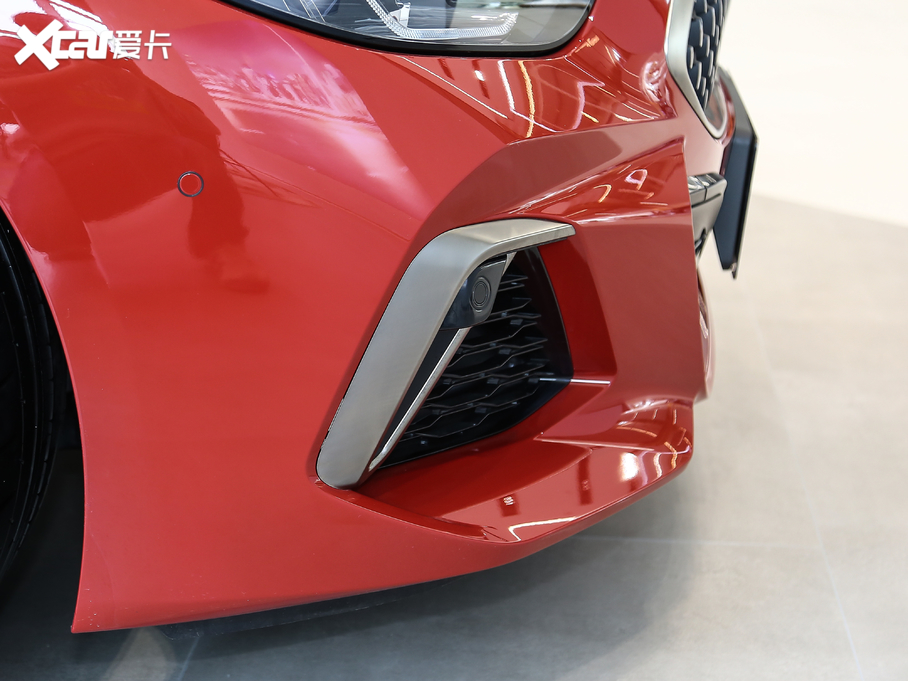 2019RZ4 M40i M\ܰ