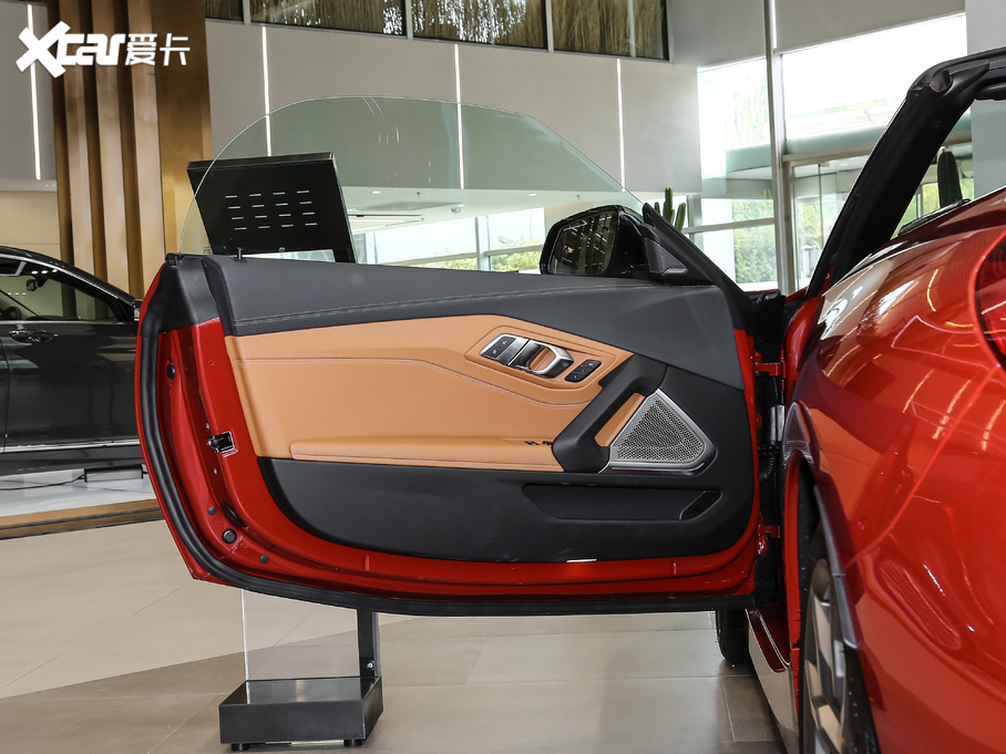 2019RZ4 M40i M\ܰ