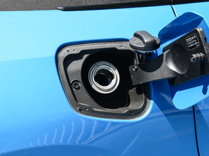 2019sDrive 25i M\ҹb ^