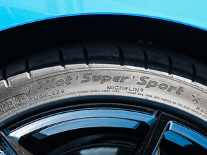 2019sDrive 25i M\ҹb ^