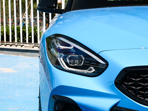 2019sDrive 25i M\ҹb ^