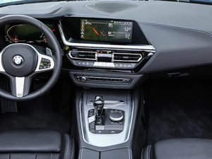 2019sDrive 25i M\ҹb п_