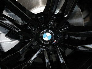 2019sDrive 25i M\ҹb ^