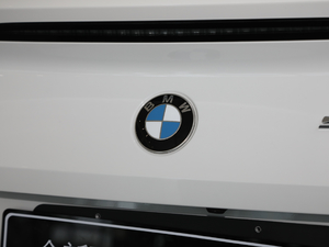 2019sDrive 25i M\ҹb ^