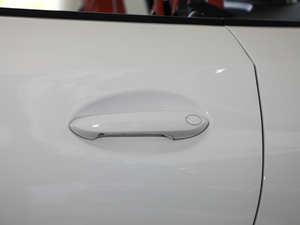 2019sDrive 25i M\ҹb {T