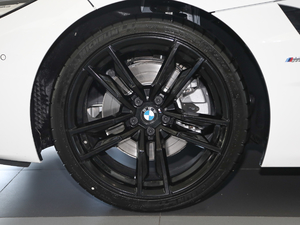 2019sDrive 25i M\ҹb ^