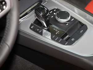 2019sDrive 25i M\ҹb п؅^