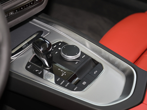 2019sDrive 25i M\ҹb п؅^