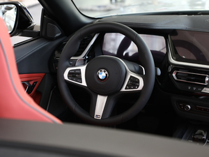 2019sDrive 25i M\ҹb P