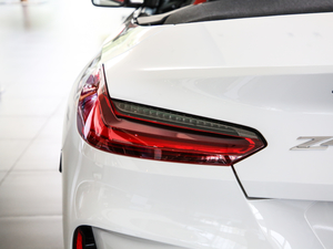 2019sDrive 25i M\b ^