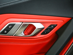 2019sDrive 25i M\b g