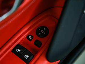 2019sDrive 25i M\b g