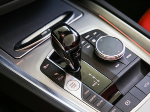 2019sDrive 25i M\b QU