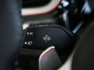 2019sDrive 25i M\b п؅^