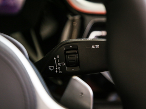 2019sDrive 25i M\b п؅^