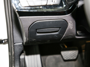 2019sDrive 25i M\b п؅^