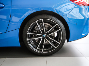 2019sDrive 25i M\b ݆Ȧ