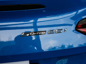 2019sDrive 25i M\b ^