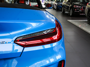 2019sDrive 25i M\b β