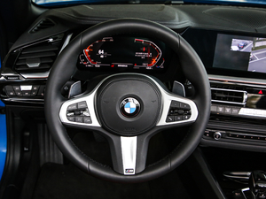 2019sDrive 25i M\b P