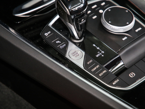 2019sDrive 25i M\(yn)(dng)b п؅^(q)