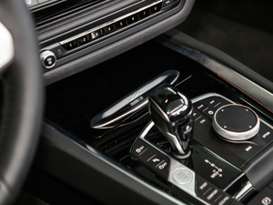 2019sDrive 25i M\(yn)(dng)b п؅^(q)