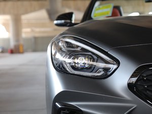 2019sDrive 25i y˪ ^