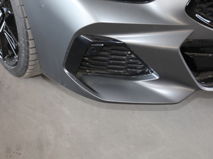 2019sDrive 25i y˪ ^